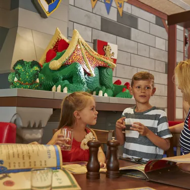 Tournament Tavern at the LEGOLAND Castle Hotel